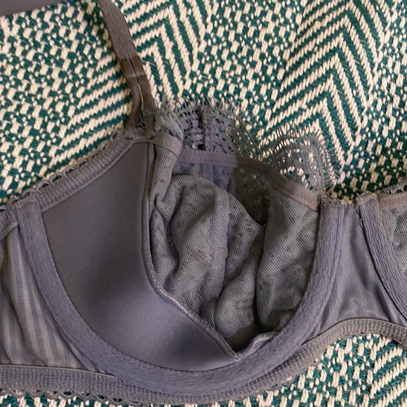 Victoria’s Secret wicked bra - Picture 3 of 5